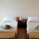 Conar Διαμέρισμα Veliki Drvenik