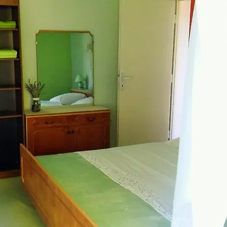 Conar Apartman Veliki Drvenik
