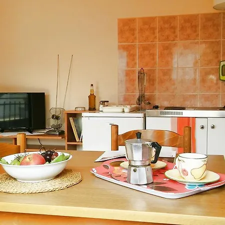 Conar Apartman *