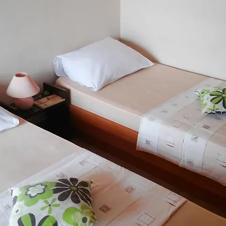 Apartman Conar Veliki Drvenik