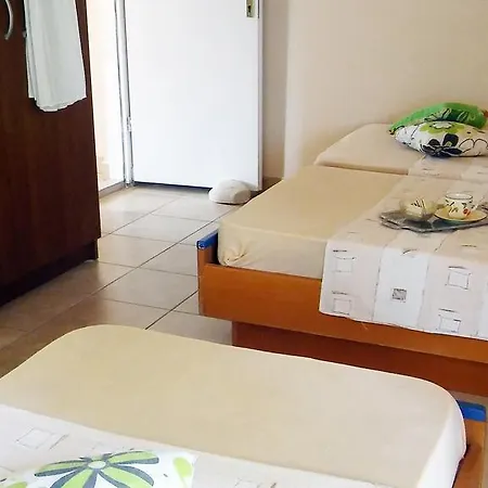 Conar Apartman *