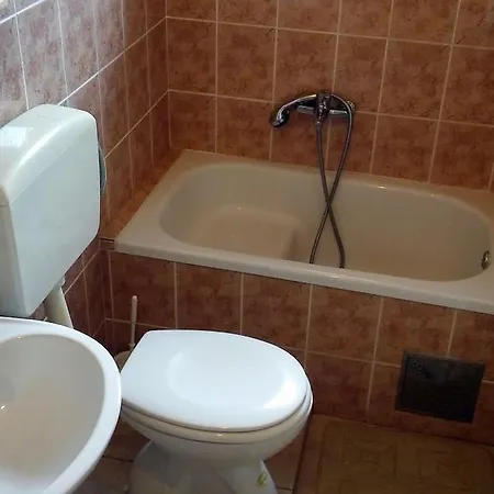 Conar Apartman