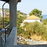 Conar Apartment *