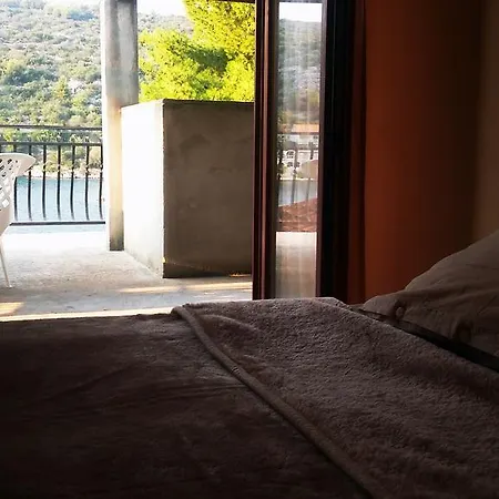 Apartment Conar *