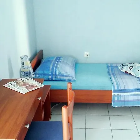 Conar Apartment *
