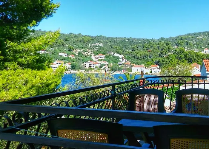 Conar Apartman Veliki Drvenik